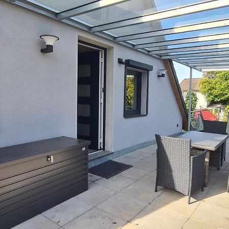 Moderne Ferienunterkunft/Wohnung Burgthann Buitenkant foto