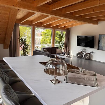 Moderne Ferienunterkunft/Wohnung Burgthann Buitenkant foto